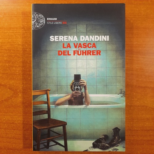 Vasca del führer serena - la,