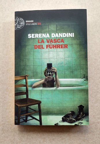Vasca del führer serena - del,